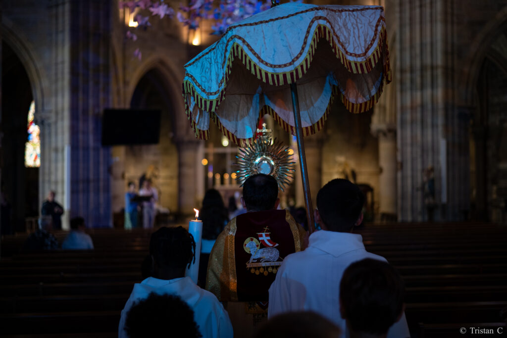 07-06-26 Fête du Saint-Sacrement ©T. Chaucheprat (39)
